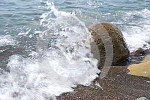 Sea Ã¢â¬â¹Ã¢â¬â¹waves rocks photo